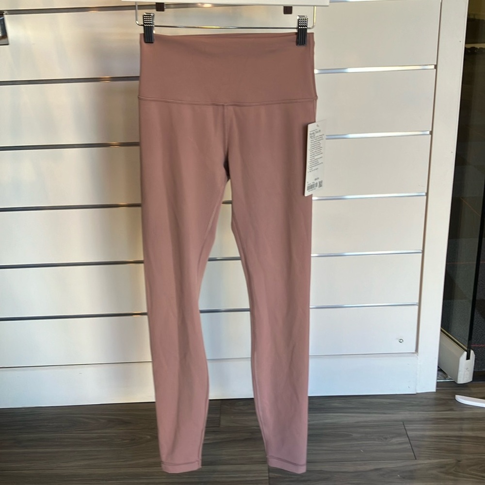NWT Lululemon Wunder Train HR Tight 28” Leggings